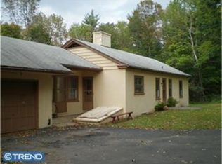 2731 Windy Bush Rd, Newtown, PA