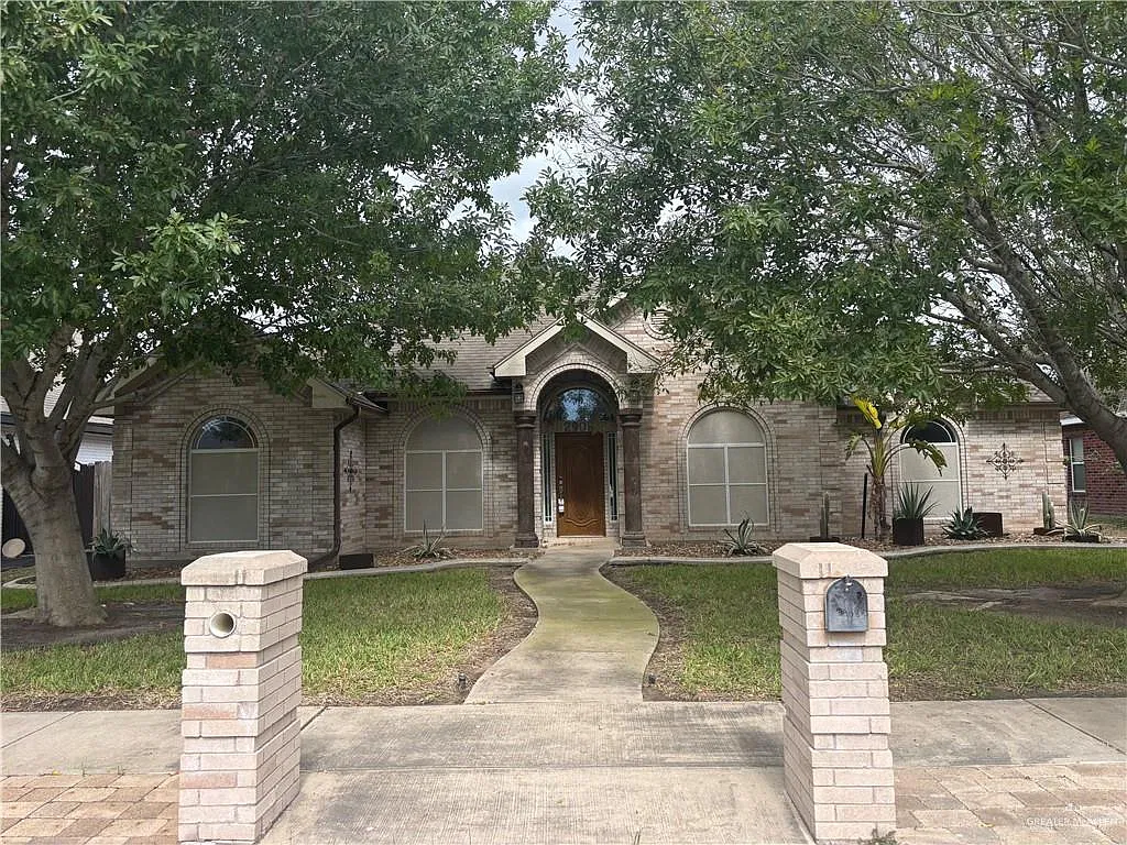 4 bed, 3.0 bath, 2187 sqft, $3,300 — Photo 1