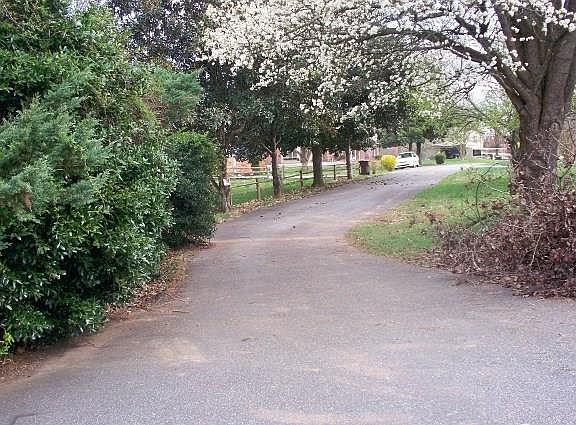 3rd image of 4940 Hill Top Dr
