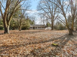 509 Stanwich Rd, Greenwich, CT 06831