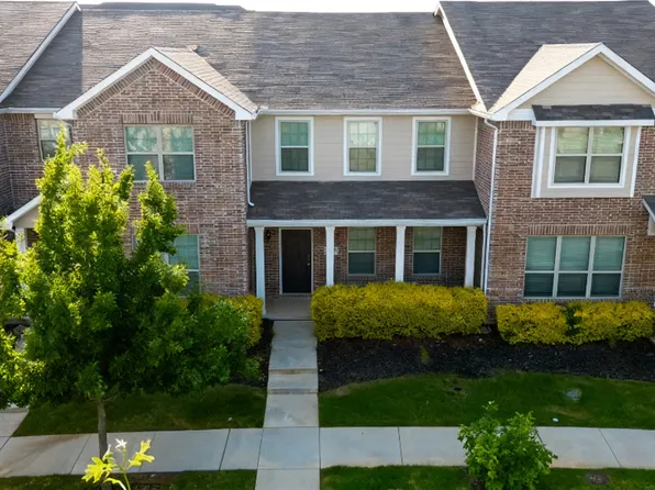 3549 Cricket Dr, Denton, TX 76207