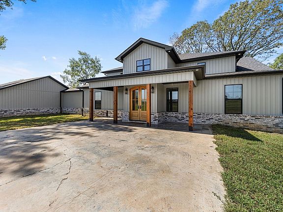 3rd image of 90 Bettis Spur Rd