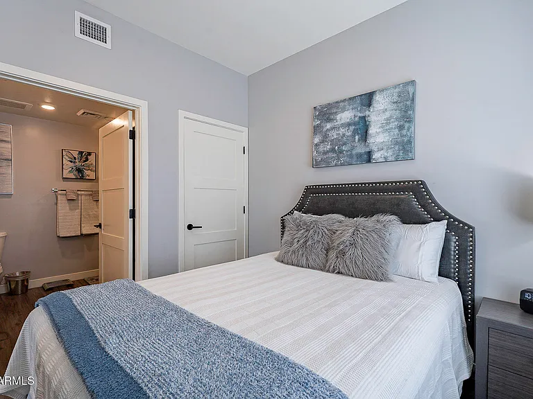 475 N 9th St #106 — Photo 14