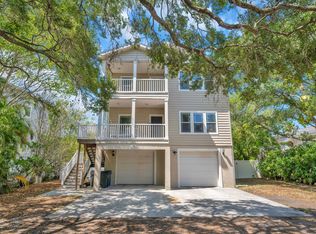 3082 Phoenix Ave, Oldsmar, FL 34677