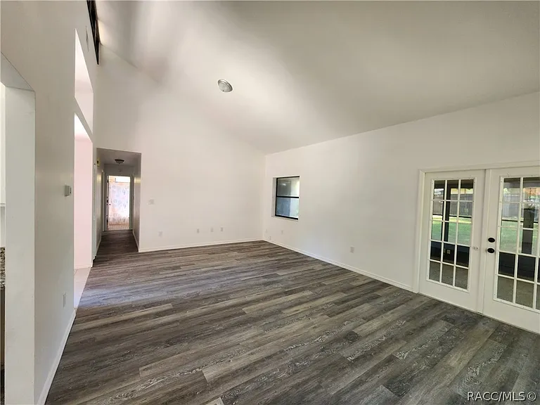 3444 S Apopka Ave — Photo 7