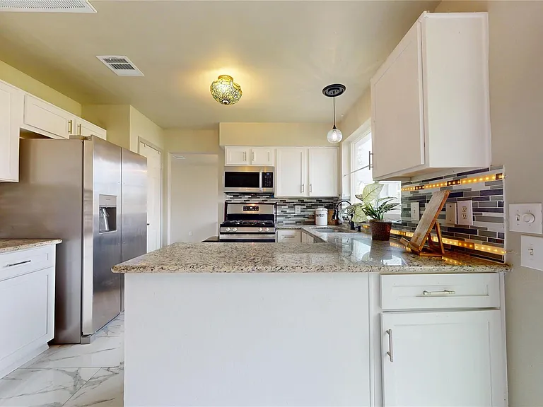12306 Bent Pine Dr — Photo 10
