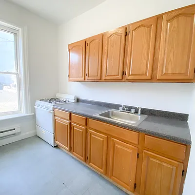 Rented by Highline Residential | media 13