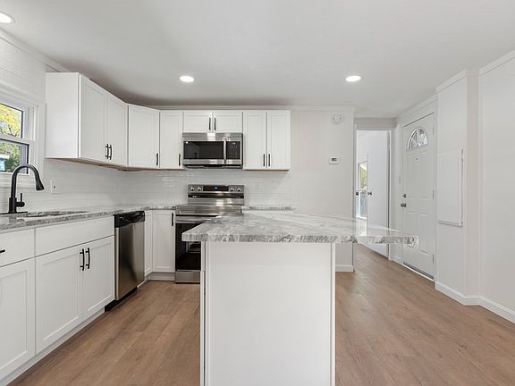 5th image of 23 Colvin St