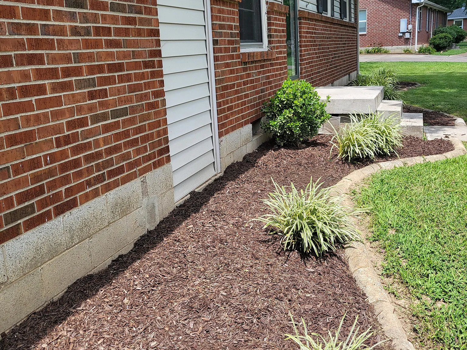 3 bed, 1275 sqft, $1,900 — Photo 4