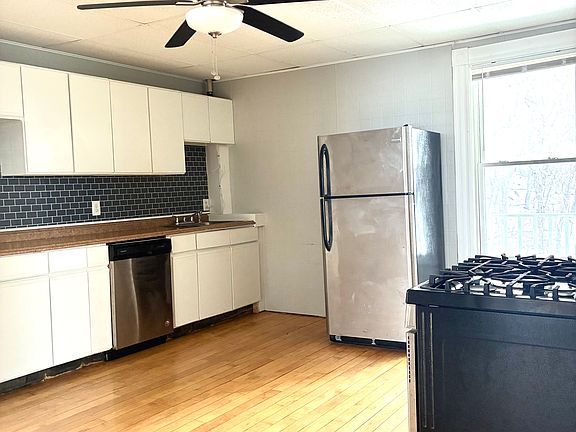 4th image of 241 Boutwell St #3