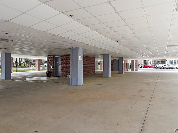 4th image of 712 Frank Thomas Ave APT 305