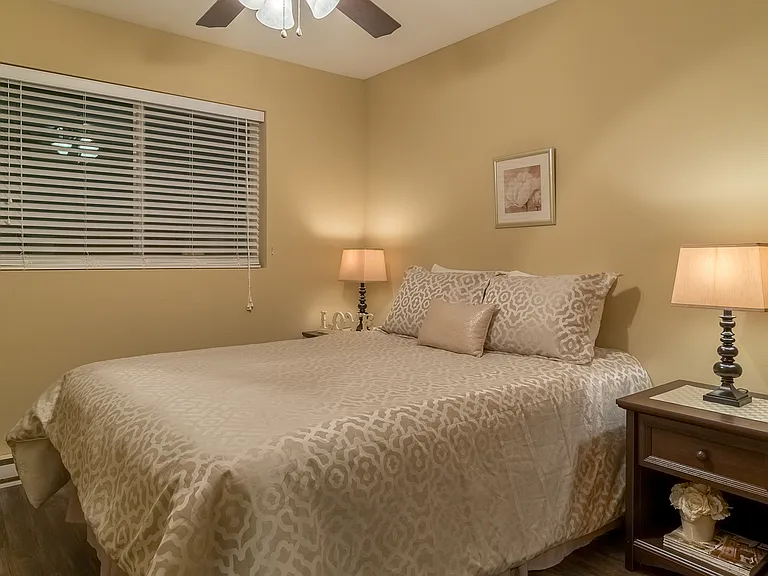 Creekside Townhomes — Photo 32