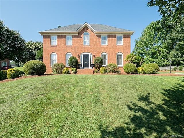 2nd image of 2643 Steeplechase Rd