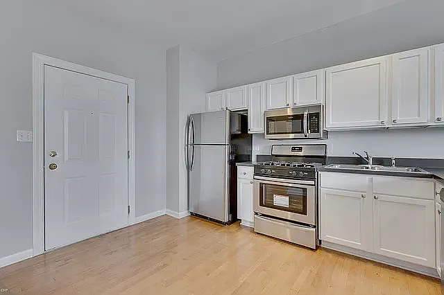 602 S Western Ave #3NF — Photo 2