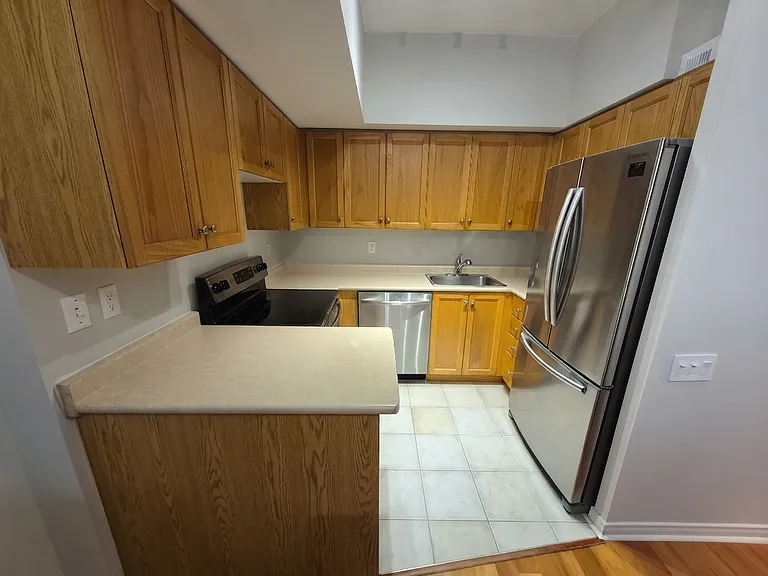 115 Richmond St E #203 — Photo 17