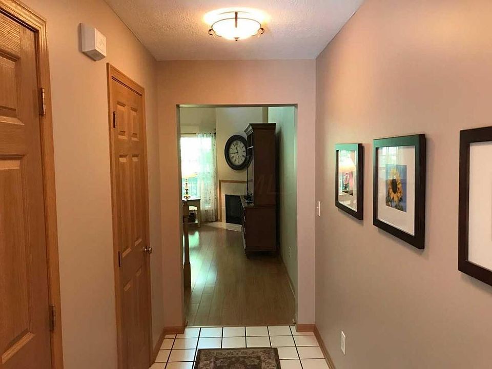 1st image of 370 Sycamore Woods Ln