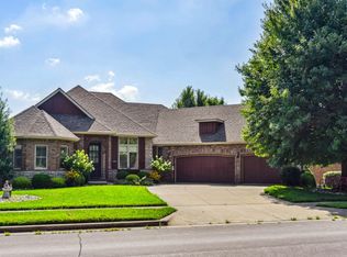 5998 Parkhaven Ln, Springfield, MO 65810