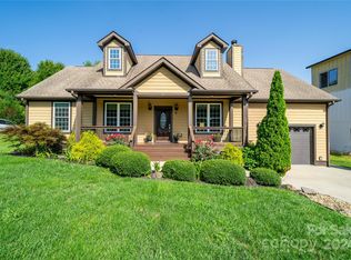 11 Azure Sage Way, Asheville, NC 28806