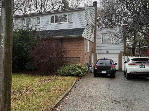 8 Appledale Rd, Toronto, ON M9B 5G4