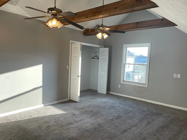 207 Rodman St #3 Fall River, MA Newly Renovated 2 3 Bedroom Apartment Flexible Layout — Photo 22