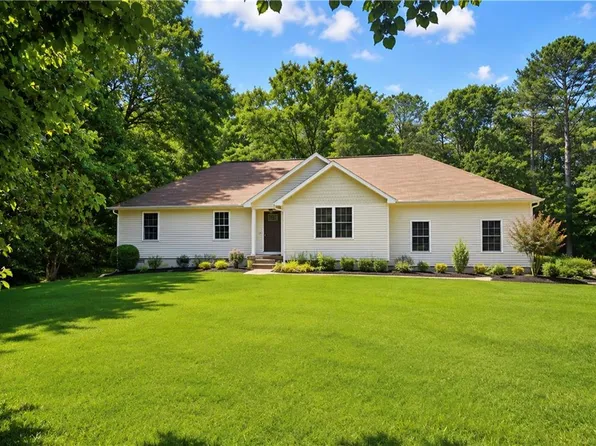 170 Creek Dr, Locust Grove, GA 30248