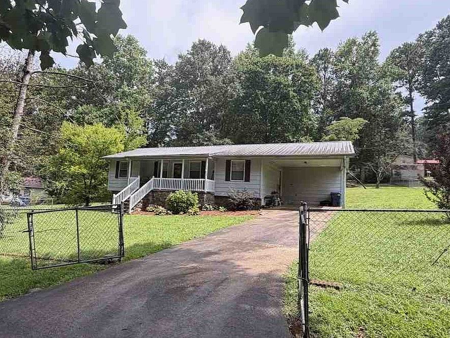 1st image of 632 W 63rd St