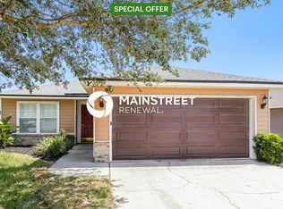 7405 International Village Dr, Jacksonville, FL 32277