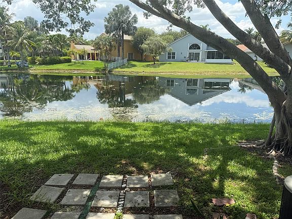 2nd image of 9454 Palm Cir S #9454