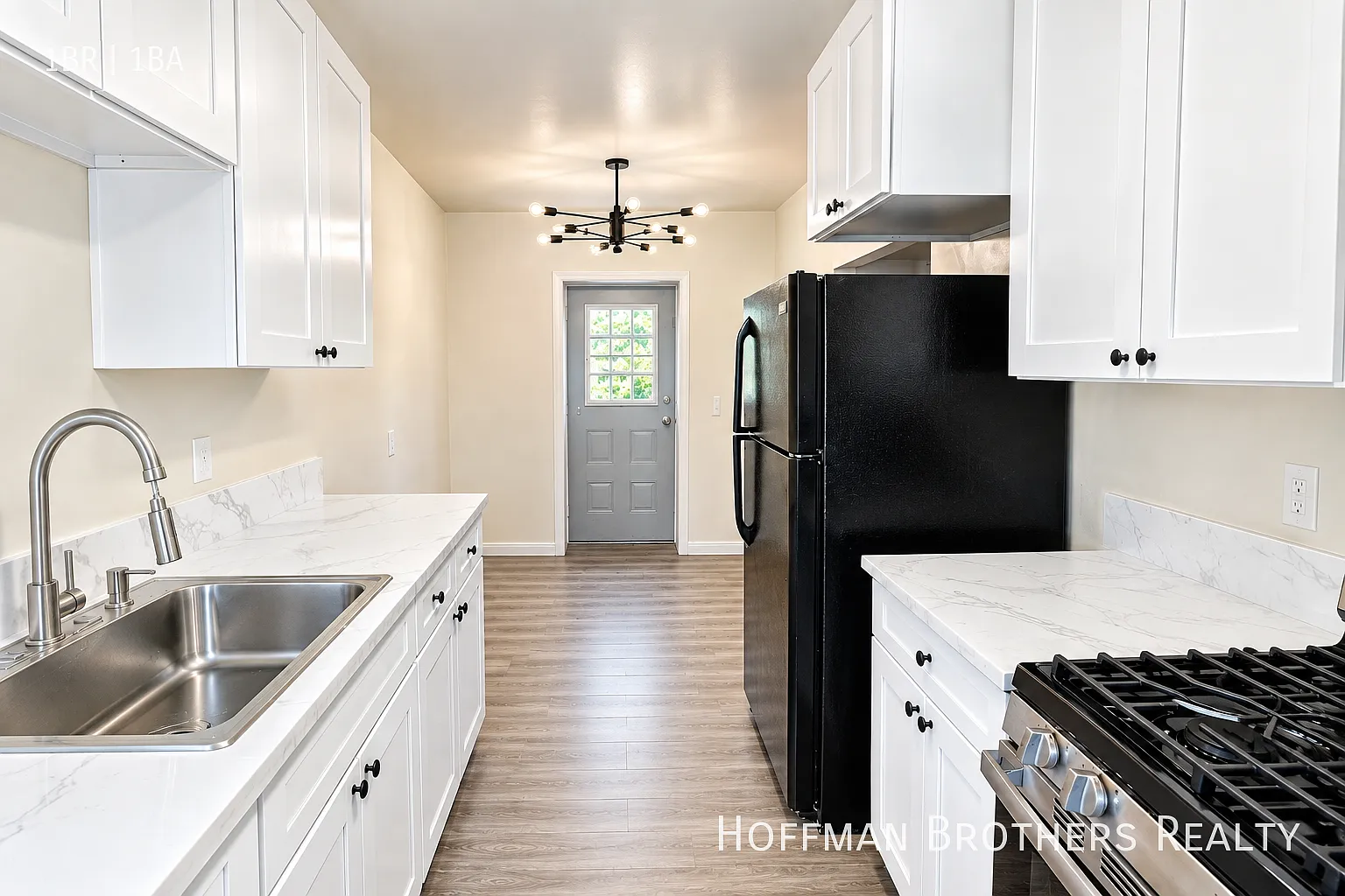 14161 Friar St Los Angeles, CA 91401 — Photo 2