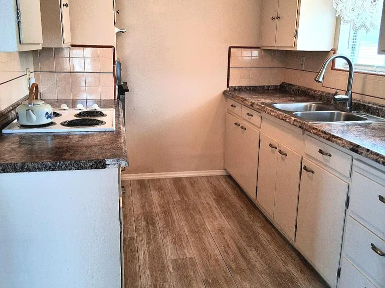 590 1/2 Rio Vista Ave — Photo 29