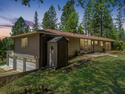 15216 Moore Hill Rd, Grass Valley, CA, 95945