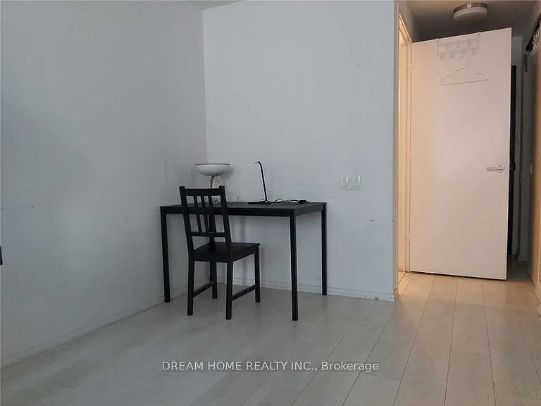 125 Peter St #2110 — Photo 3