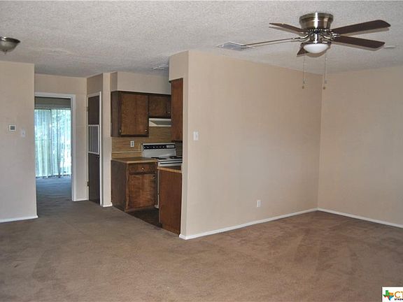 5th image of 300 N Milam St APT 6