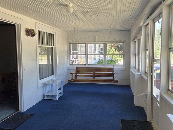 3rd image of 540 Lombard St