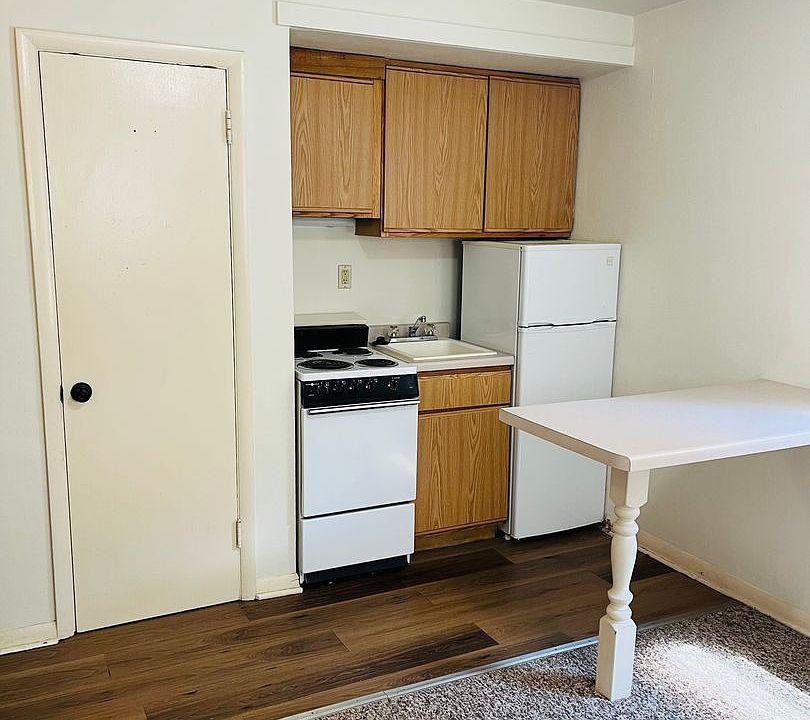 1st image of 135 E Johnson St APT 7