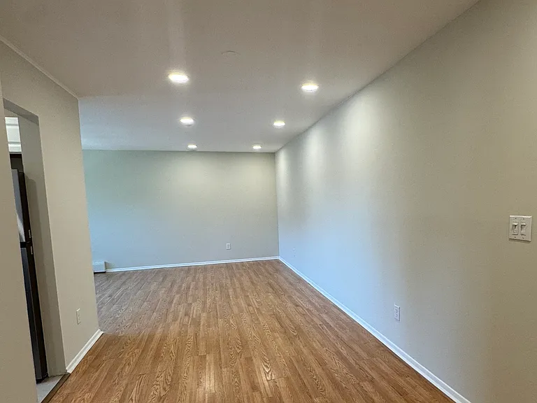 1070 New Haven Ave #72 — Photo 3