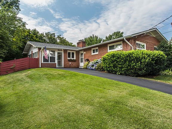 5th image of 10119 Farmington Dr