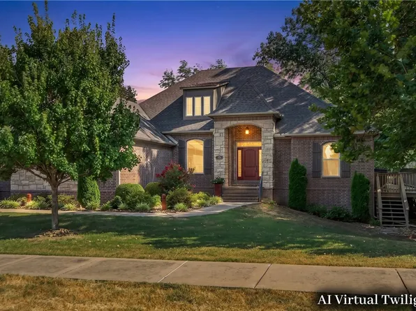 304 NW Tall Oaks Ave, Bentonville, AR 72712