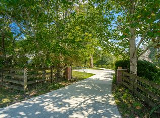 676 Miller Rd, Signal Mountain, TN 37377