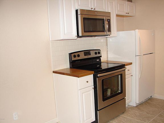 5th image of 3313 N 68th St Unit 143
