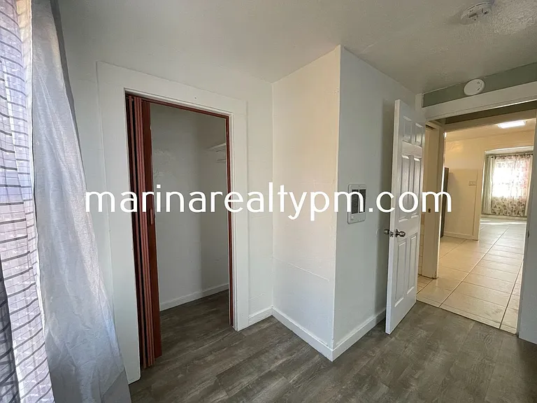 426 Springs Rd — Photo 11