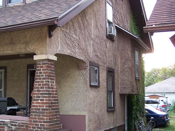 4th image of 723 Joliet St
