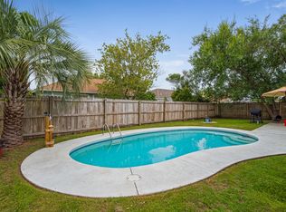 2132 Hillary Ln, Navarre, FL 32566