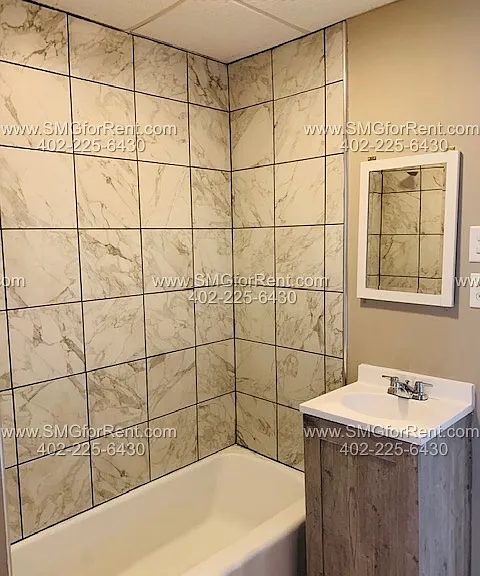 4525 Seward St — Photo 18