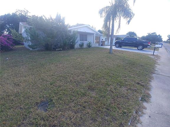 3rd image of 3640 Holiday Lake Dr