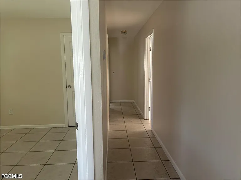 215-217 SE 23rd Pl #215 — Photo 7