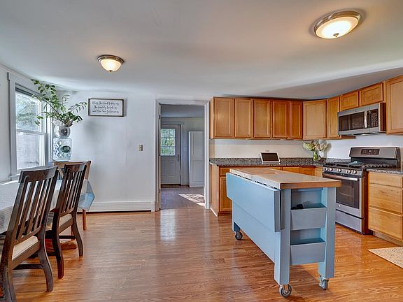 2nd image of 365 Shattuck Way