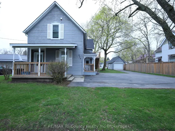 232 John St S, Aylmer, ON N5H 2E1