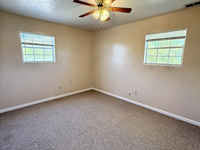 770 Deerfield Ln #4 — Photo 18