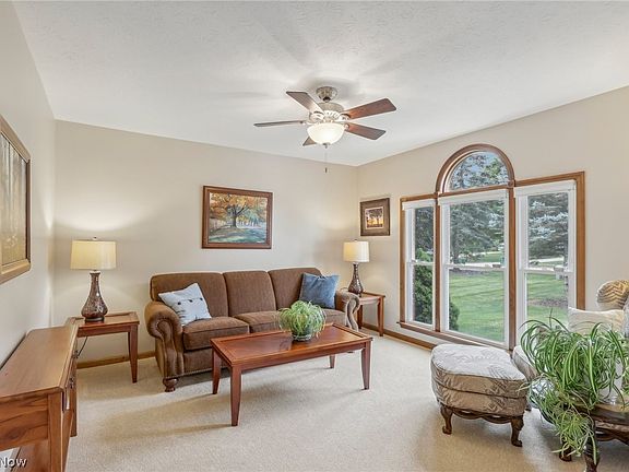 5th image of 2813 Haggett Dr